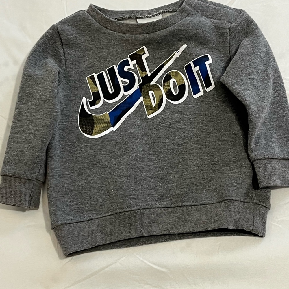 Nike Sweatshirt Boys Size 12 Months